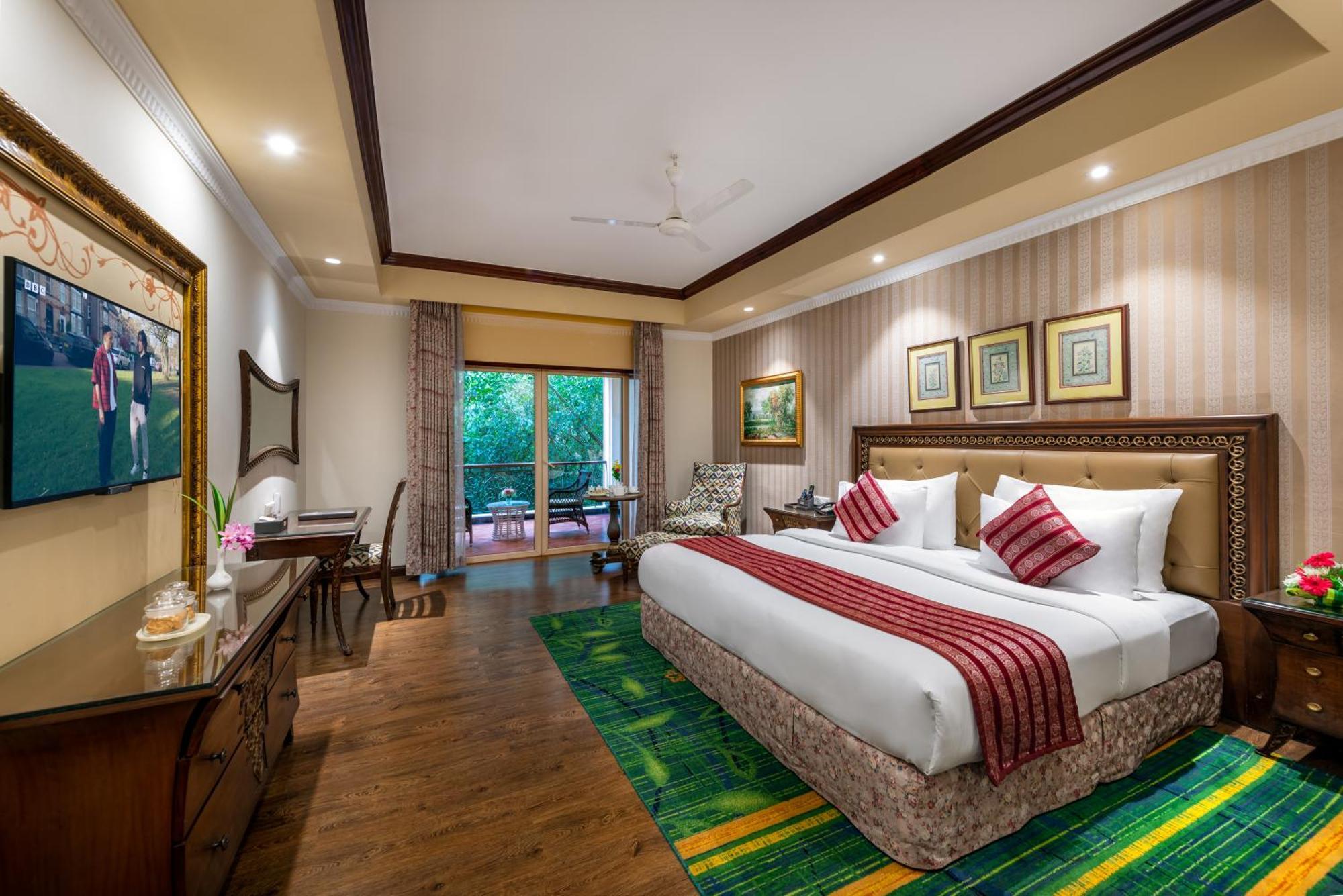 सहारा Mayfair Lagoon 5*