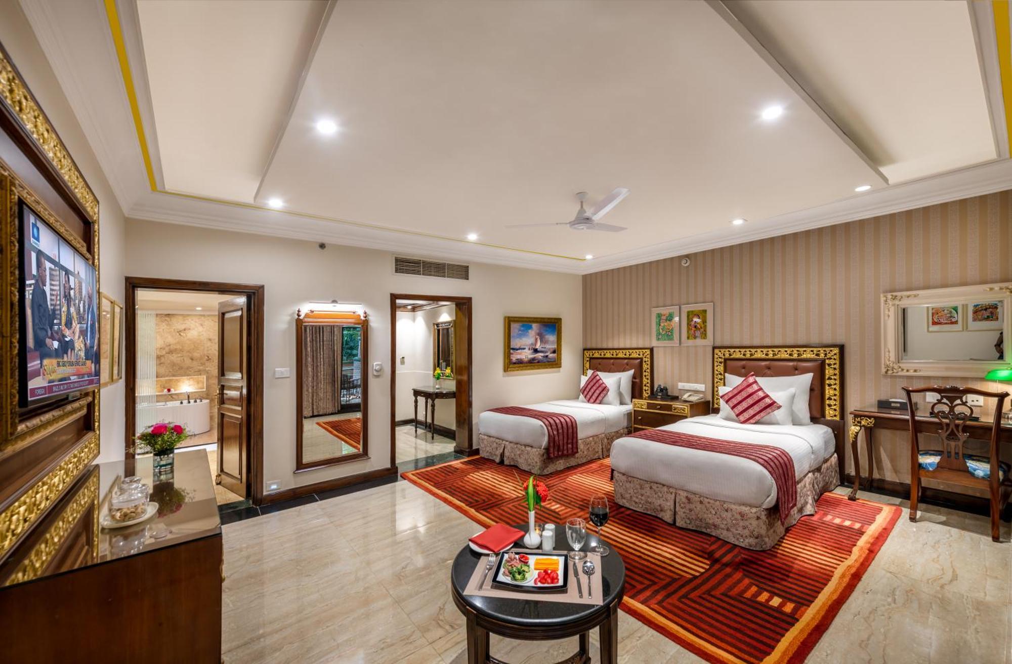 सहारा Mayfair Lagoon